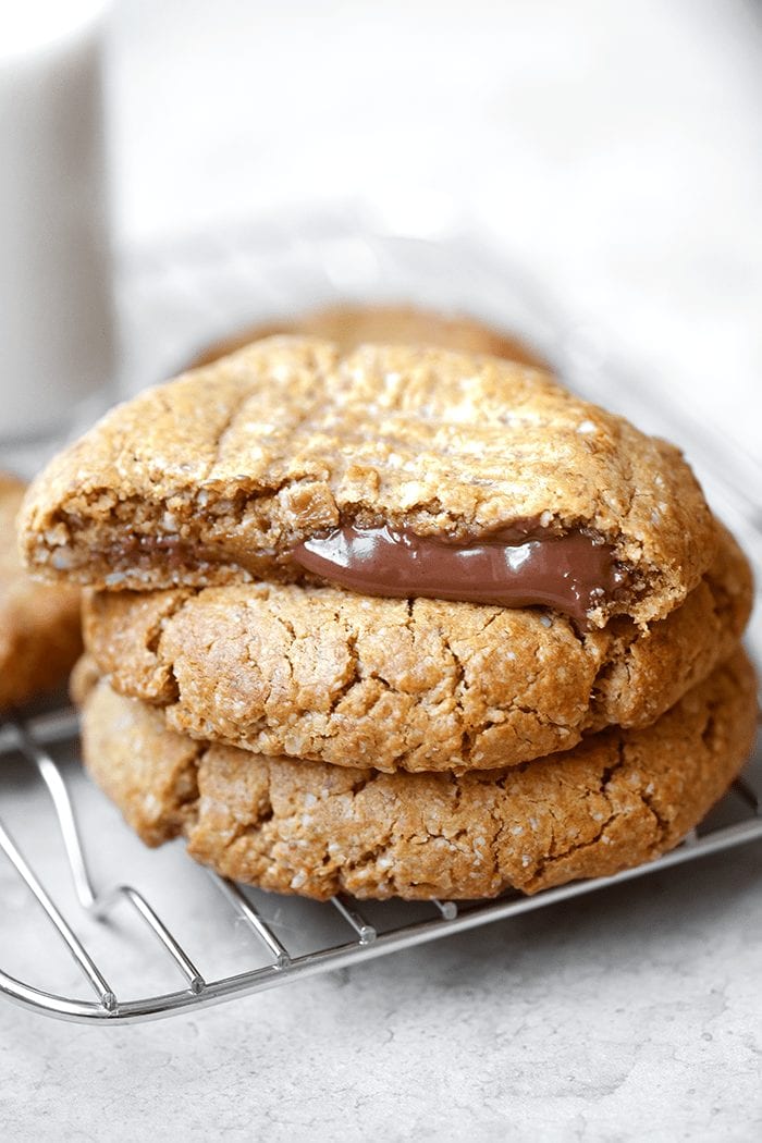 Cookies au beurre de cacao, noix, café et chocolat