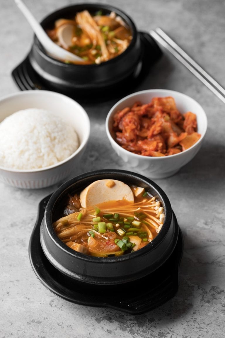Sundubu jjigae (ragoût de tofu épicé) vegan Healthy Alie