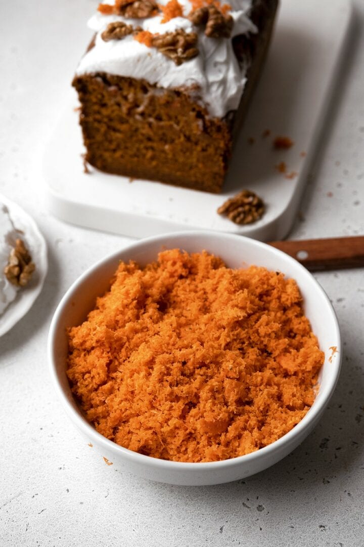 Carrot cake jamaïcain antigaspi à la pulpe de carotte Healthy Alie