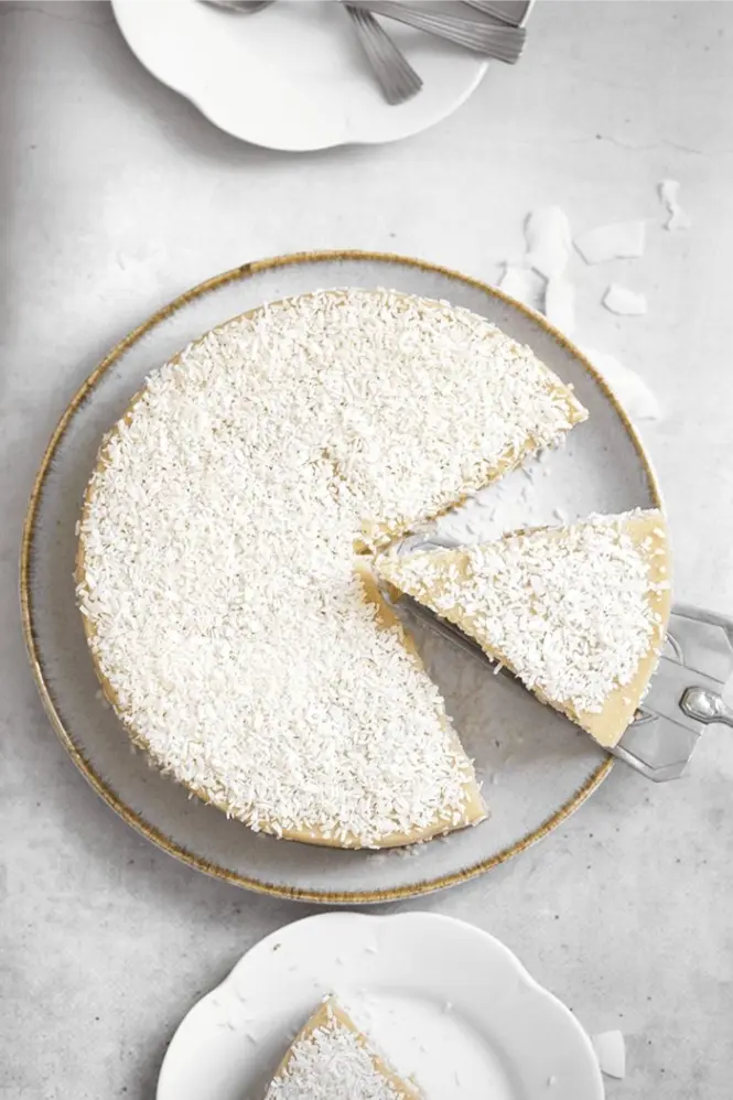 Tarte coco vegan crémeuse à la noix de coco