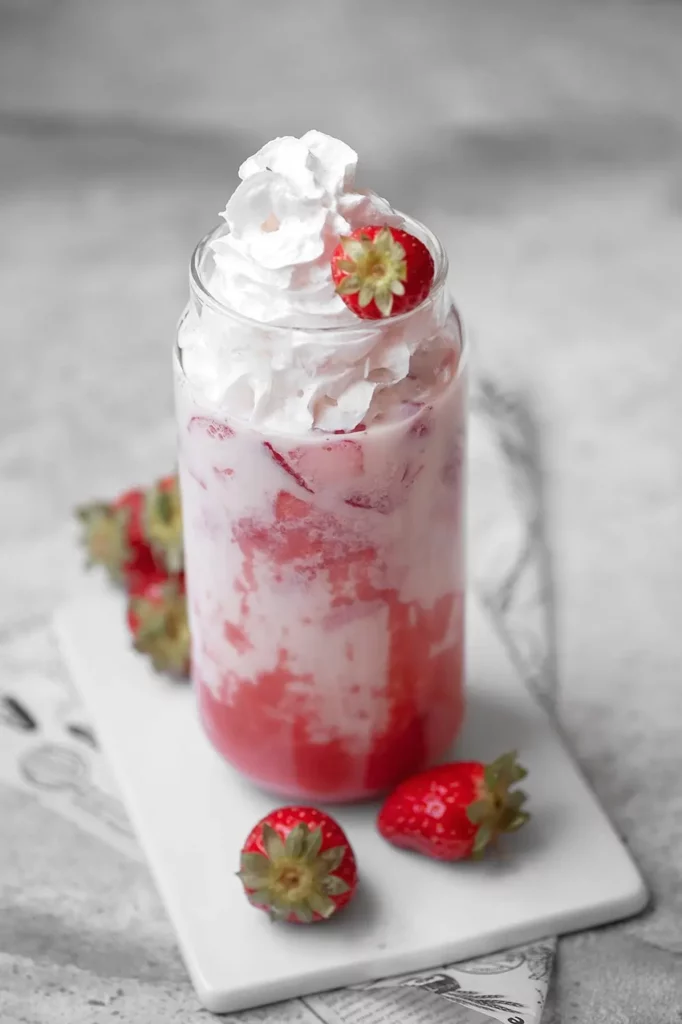 Lait fraise vegan maison inspiré des cafés coréens
